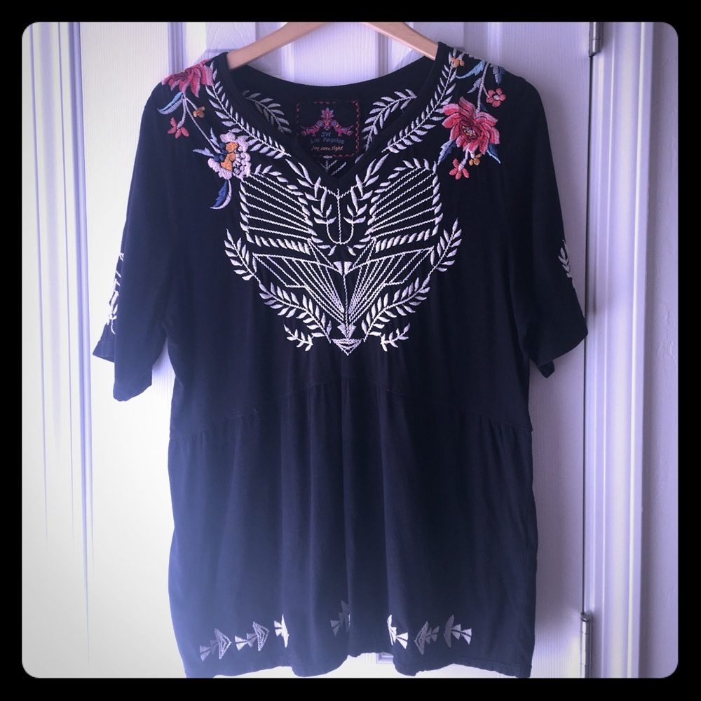 JWLA Empire Waist split neck knit blouse